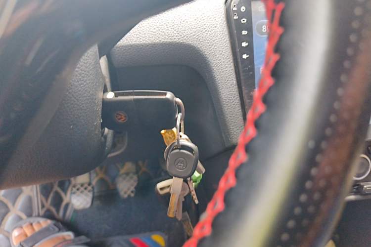 Used Volkswagen Santana 2016 1.6L Manual Fashion Edition Vehicle Key