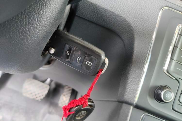 Used Volkswagen Santana 2016 1.6L Automatic Comfort Edition Vehicle Key