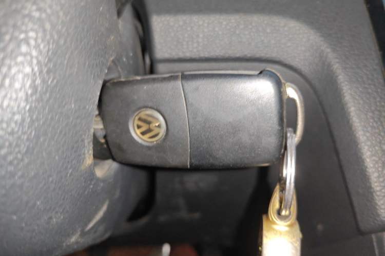 Used Volkswagen Santana 2016 1.6L Manual Fashion Edition Vehicle Key