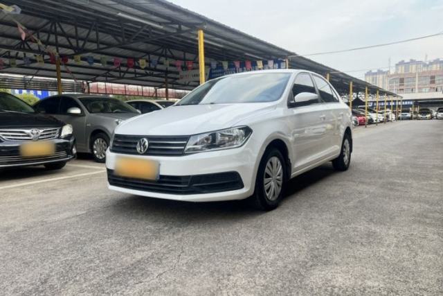 Ojetý Volkswagen Santana 2016 1.6L Automatic Fashion Edition