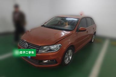 Used Volkswagen Santana 2016 Cross 1.6L Automatic Fashion Edition
