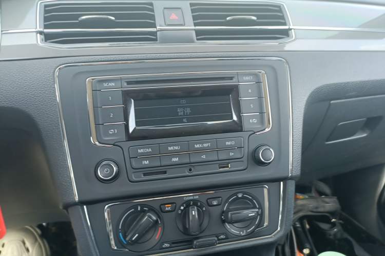 Used Volkswagen Santana 2017 Haval H6 1.6L Automatic Fashion Edition Audio And AC Panel