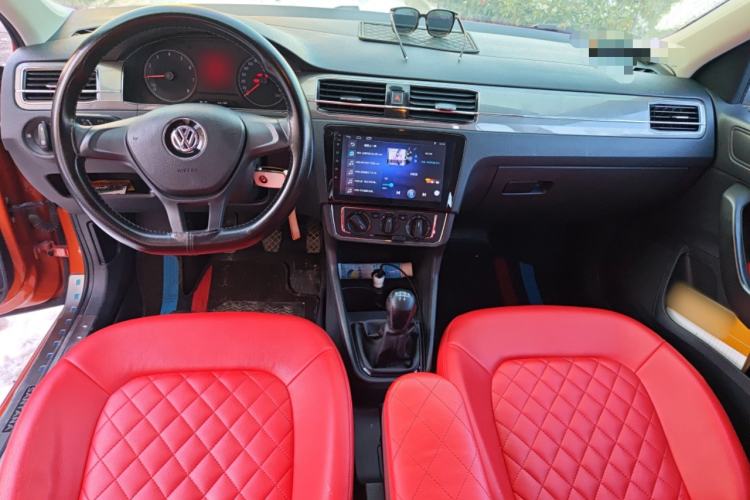 Used Volkswagen Santana 2017 Haval H9 1.6L Manual Fashion Edition Center Console