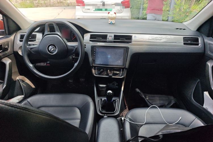 Used Volkswagen Santana 2017 HaoNa 1.4L Manual Fashion Edition Center Console