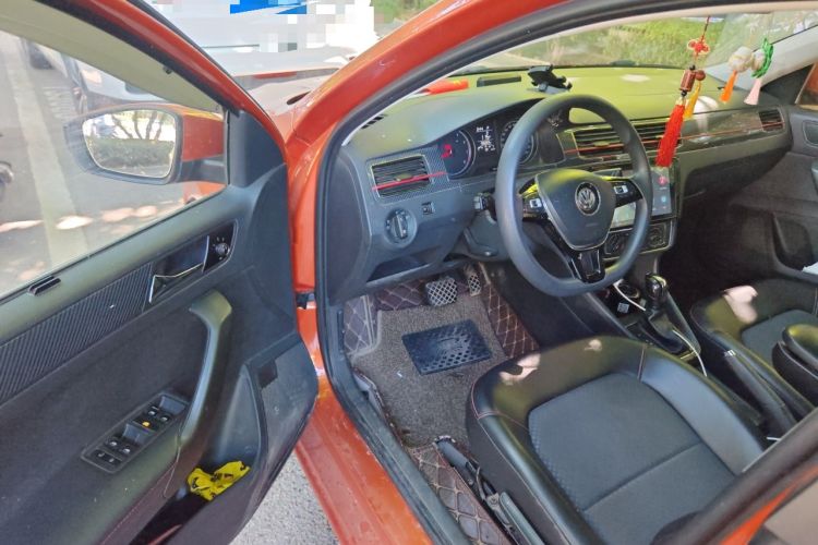 Used Volkswagen Santana 2017 Haval H9 1.6L Automatic Comfort Edition Driver Seat