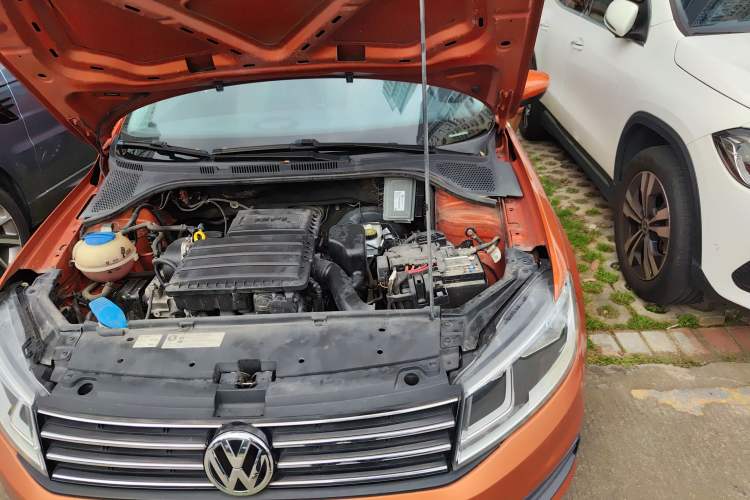 Used Volkswagen Santana 2017 Haval H9 1.6L Automatic Comfort Edition Engine Bay Left