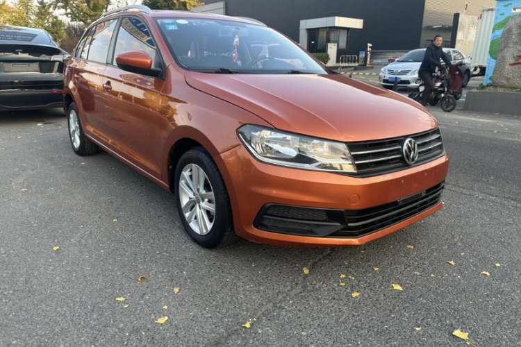 Used Volkswagen Santana 2017 Haval H6 1.6L Automatic Fashion Edition Exterior 2