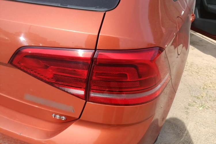 Used Volkswagen Santana 2017 Haval H6 1.6L Automatic Fashion Edition Exterior 6