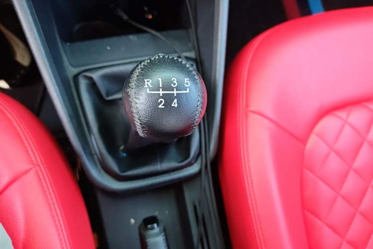 Used Volkswagen Santana 2017 Haval H9 1.6L Manual Fashion Edition Gear Lever