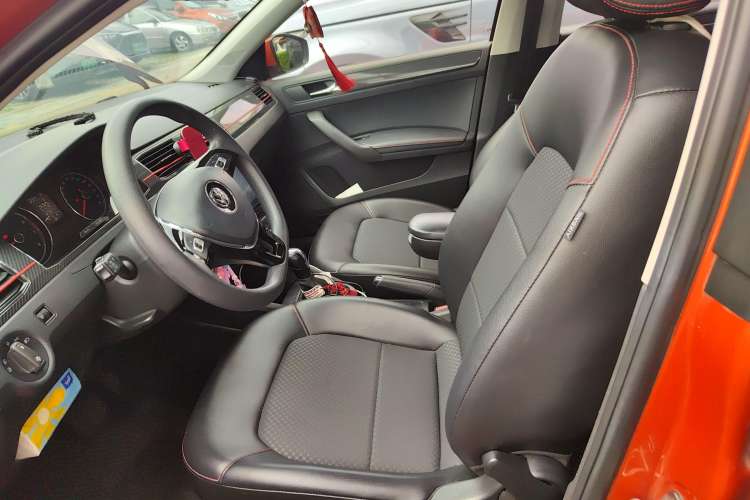 Used Volkswagen Santana 2017 Haval H9 1.6L Automatic Comfort Edition Left Front Seat