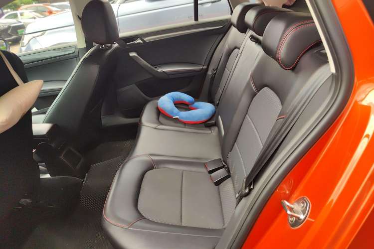Used Volkswagen Santana 2017 Haval H9 1.6L Automatic Comfort Edition Left Rear Seat