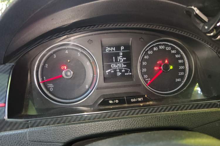 Used Volkswagen Santana 2017 Haval H9 1.6L Automatic Comfort Edition Odometer Close Up