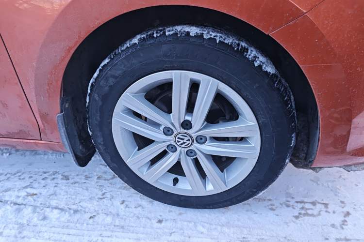 Used Volkswagen Santana 2017 Haval H9 1.6L Manual Fashion Edition Right Front Wheel Hub