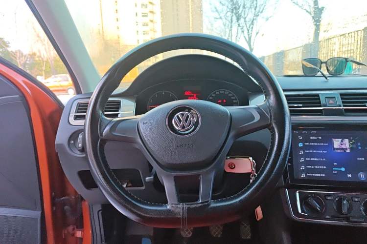 Used Volkswagen Santana 2017 Haval H9 1.6L Manual Fashion Edition Steering Wheel
