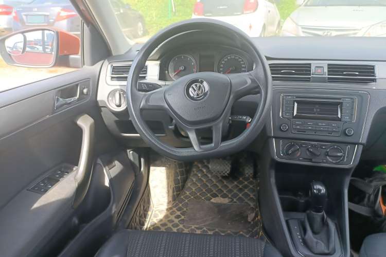 Used Volkswagen Santana 2017 Haval H6 1.6L Automatic Fashion Edition Steering Wheel