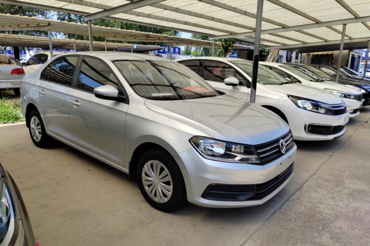 Used Volkswagen Santana 2017 Haval H6 1.6L Automatic Fashion Edition Exterior 2