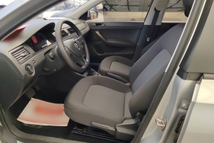 Used Volkswagen Santana 2017 Haval H6 1.6L Automatic Fashion Edition Interior 2