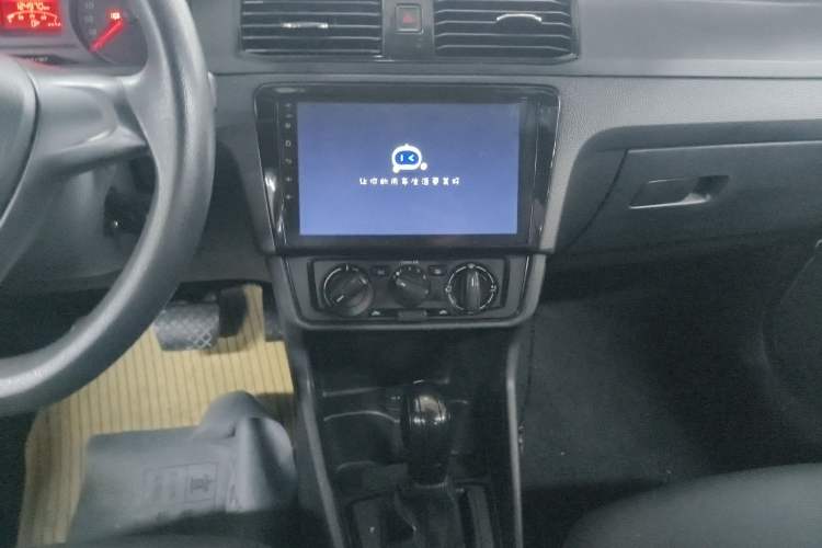 Used Volkswagen Santana 2017 Haval H6 1.6L Automatic Fashion Edition Audio And AC Panel