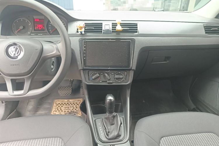 Used Volkswagen Santana 2017 Haval H6 1.6L Automatic Fashion Edition Audio And AC Panel
