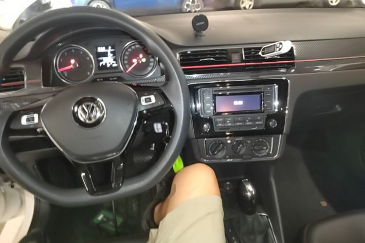 Used Volkswagen Santana 2017 Haval H9 1.6L Automatic Comfort Edition Center Console