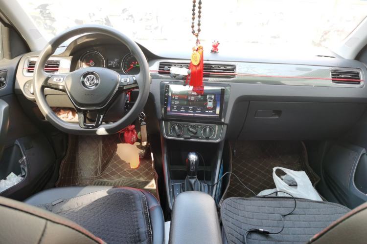 Used Volkswagen Santana 2017 Haval H9 1.6L Automatic Comfort Edition Center Console