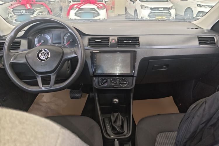 Used Volkswagen Santana 2017 Haval H6 1.6L Automatic Fashion Edition Center Console