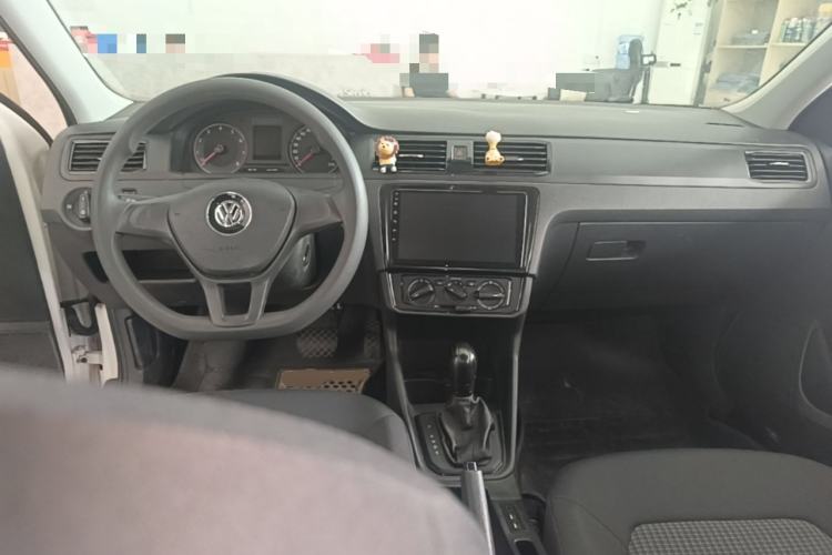 Used Volkswagen Santana 2017 Haval H6 1.6L Automatic Fashion Edition Center Console