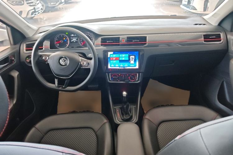 Used Volkswagen Santana 2017 Haval H9 1.6L Automatic Comfort Edition Center Console