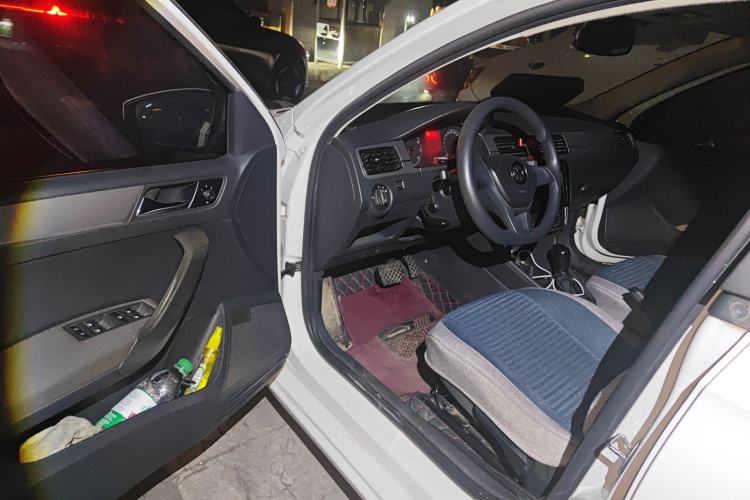 Used Volkswagen Santana 2017 Haval H6 1.6L Automatic Fashion Edition Driver Seat