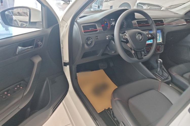 Used Volkswagen Santana 2017 Haval H9 1.6L Automatic Comfort Edition Driver Seat