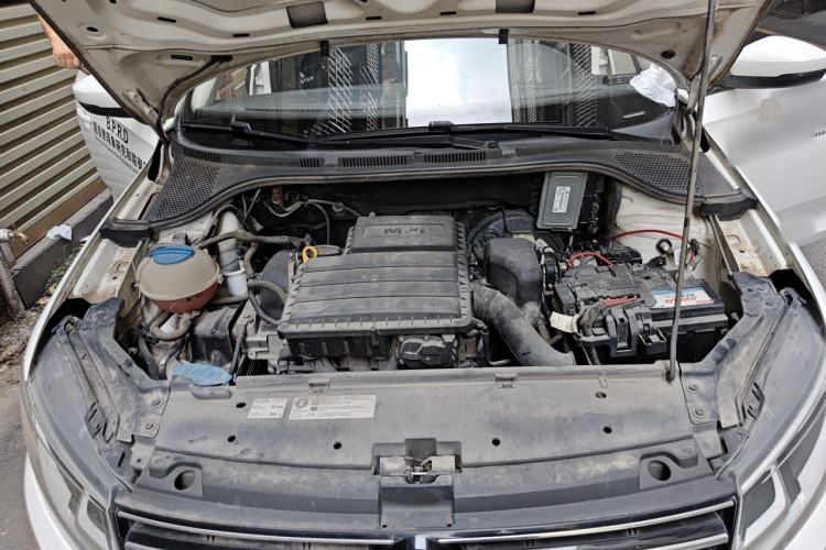 Used Volkswagen Santana 2017 Haval H9 1.6L Automatic Comfort Edition Engine Bay