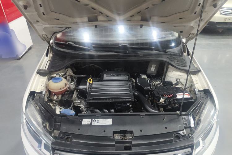 Used Volkswagen Santana 2017 Haval H6 1.6L Automatic Fashion Edition Engine Bay