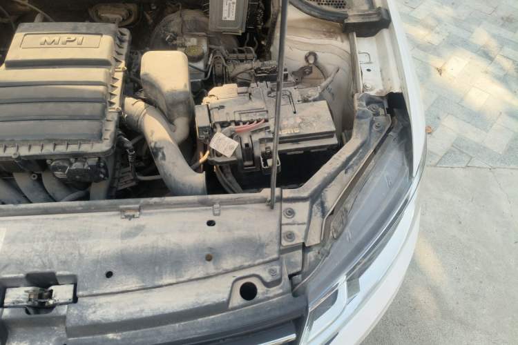 Used Volkswagen Santana 2017 Haval H6 1.6L Automatic Fashion Edition Engine Bay Left