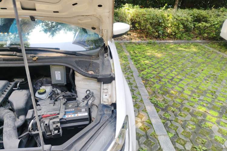 Used Volkswagen Santana 2017 Haval H9 1.6L Automatic Comfort Edition Engine Bay Left