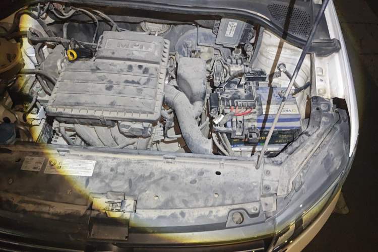 Used Volkswagen Santana 2017 Haval H6 1.6L Automatic Fashion Edition Engine Bay Left