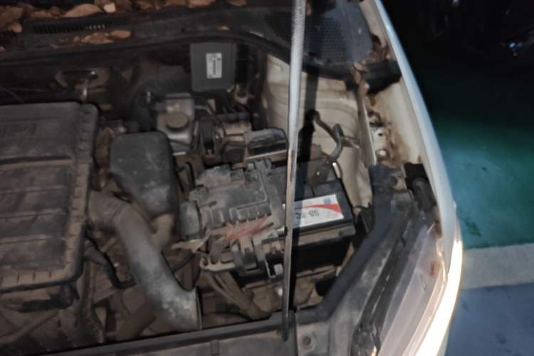 Used Volkswagen Santana 2017 Haval H6 1.6L Automatic Fashion Edition Engine Bay Left