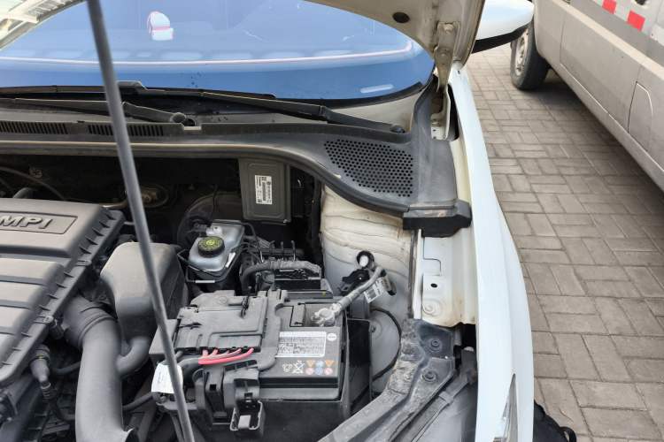 Used Volkswagen Santana 2017 Haval H9 1.6L Automatic Comfort Edition Engine Bay Left
