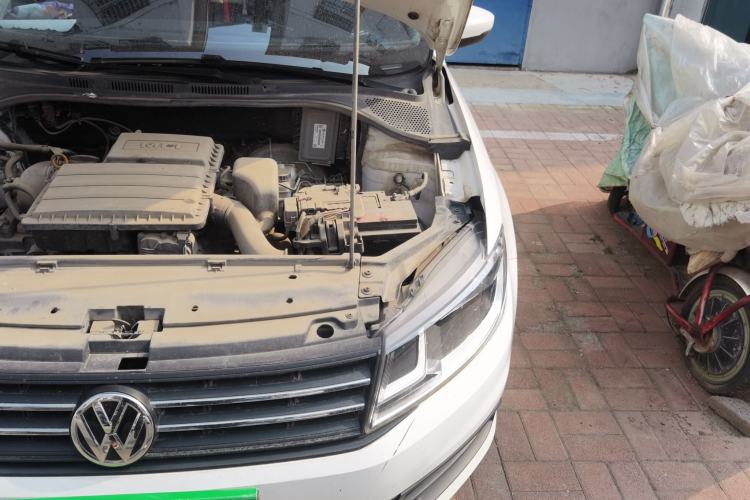 Used Volkswagen Santana 2017 HaoNa 1.4L Manual Fashion Edition Engine Bay Left