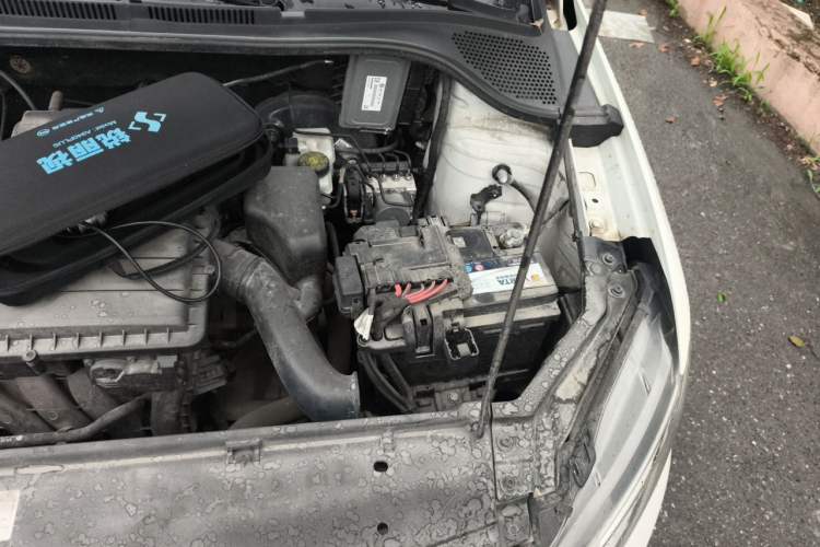 Used Volkswagen Santana 2017 HaoNa 1.4L Manual Fashion Edition Engine Bay Left