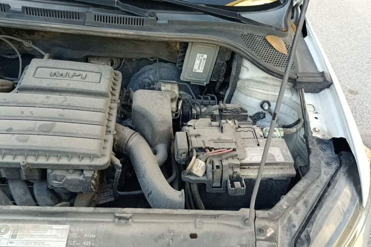 Used Volkswagen Santana 2017 Haval H6 1.6L Automatic Fashion Edition Engine Bay Left