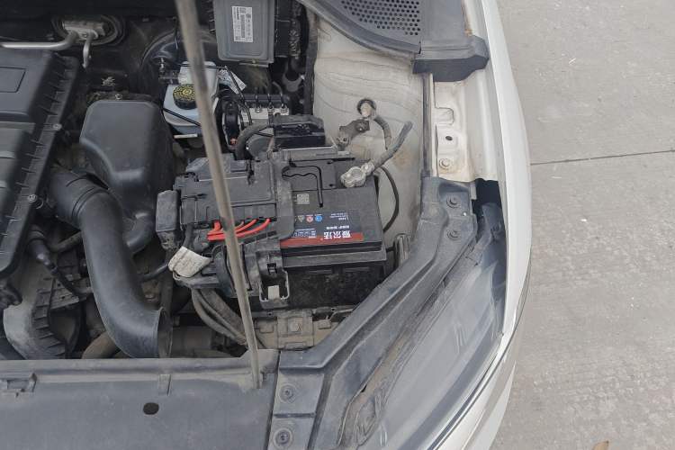 Used Volkswagen Santana 2017 Haval H6 1.6L Automatic Fashion Edition Engine Bay Left