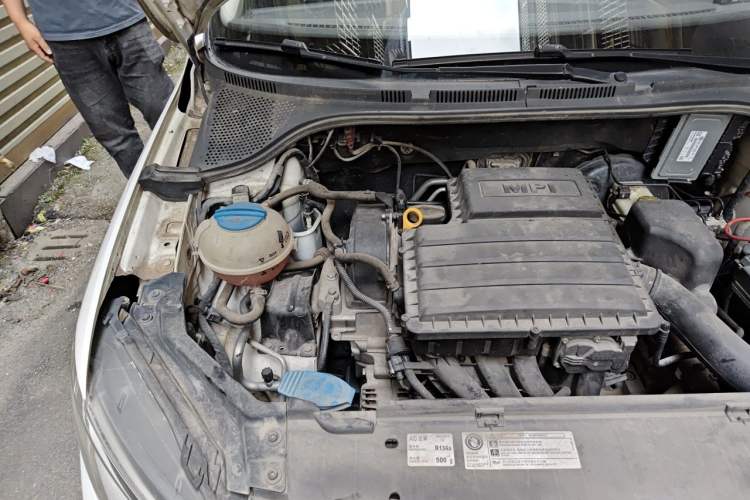 Used Volkswagen Santana 2017 Haval H9 1.6L Automatic Comfort Edition Engine Bay Right