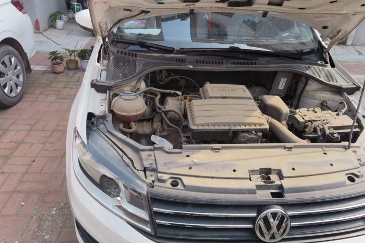 Used Volkswagen Santana 2017 HaoNa 1.4L Manual Fashion Edition Engine Bay Right