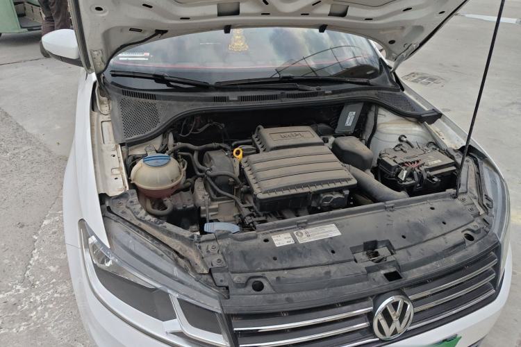 Used Volkswagen Santana 2017 HaoNa 1.4L Manual Fashion Edition Engine Bay Right