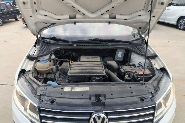 Used Volkswagen Santana 2017 Haval H9 1.6L Automatic Comfort Edition Engine Bay