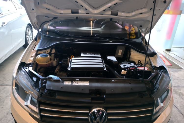 Used Volkswagen Santana 2017 Haval H6 1.6L Automatic Fashion Edition Engine Bay
