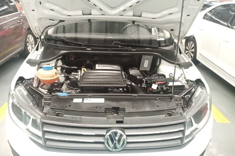 Used Volkswagen Santana 2017 Haval H6 1.6L Automatic Fashion Edition Engine Bay