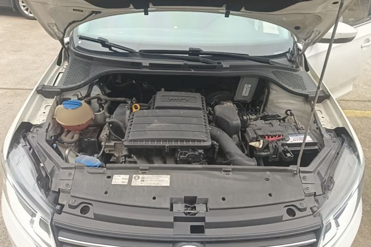 Used Volkswagen Santana 2017 Haval H6 1.6L Automatic Fashion Edition Engine Bay