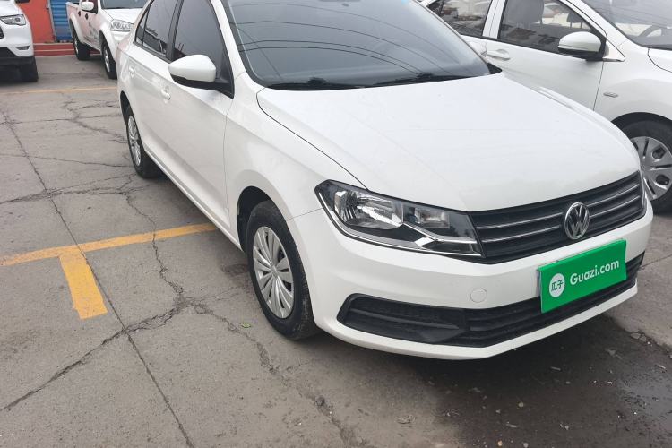 Used Volkswagen Santana 2017 Haval H6 1.6L Automatic Fashion Edition Exterior 2