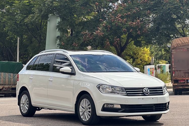 Used Volkswagen Santana 2017 Haval H9 1.6L Automatic Comfort Edition Exterior 2